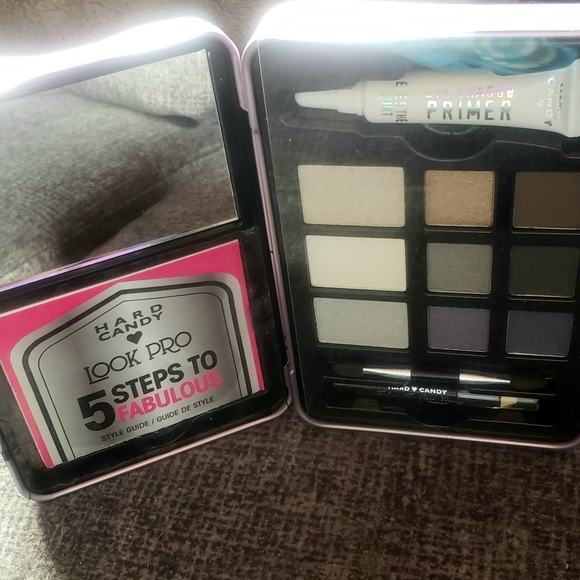 Hard Candy | Look Pro Smoky Eye | Makeup Pallet - Picture 3 of 7